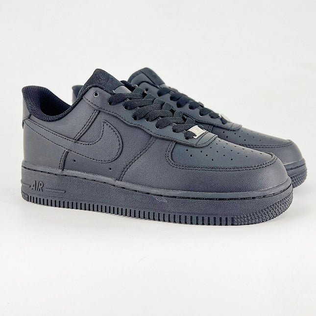 sneakers Nike AF1 noir pas cher 